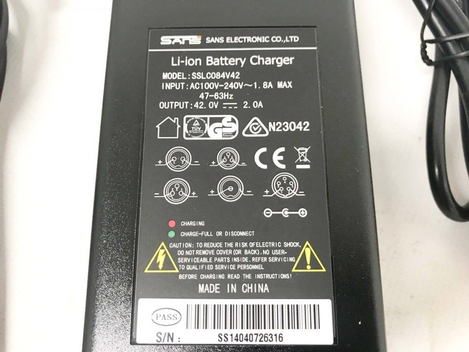 Accu oplader Vogue Phantom 3 punts (112-2-B) 