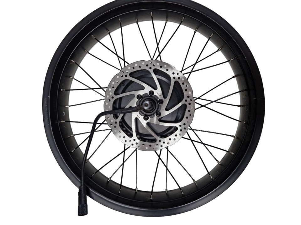 (208B2c) achtervelg met motor, remschijf en tandwielcassette