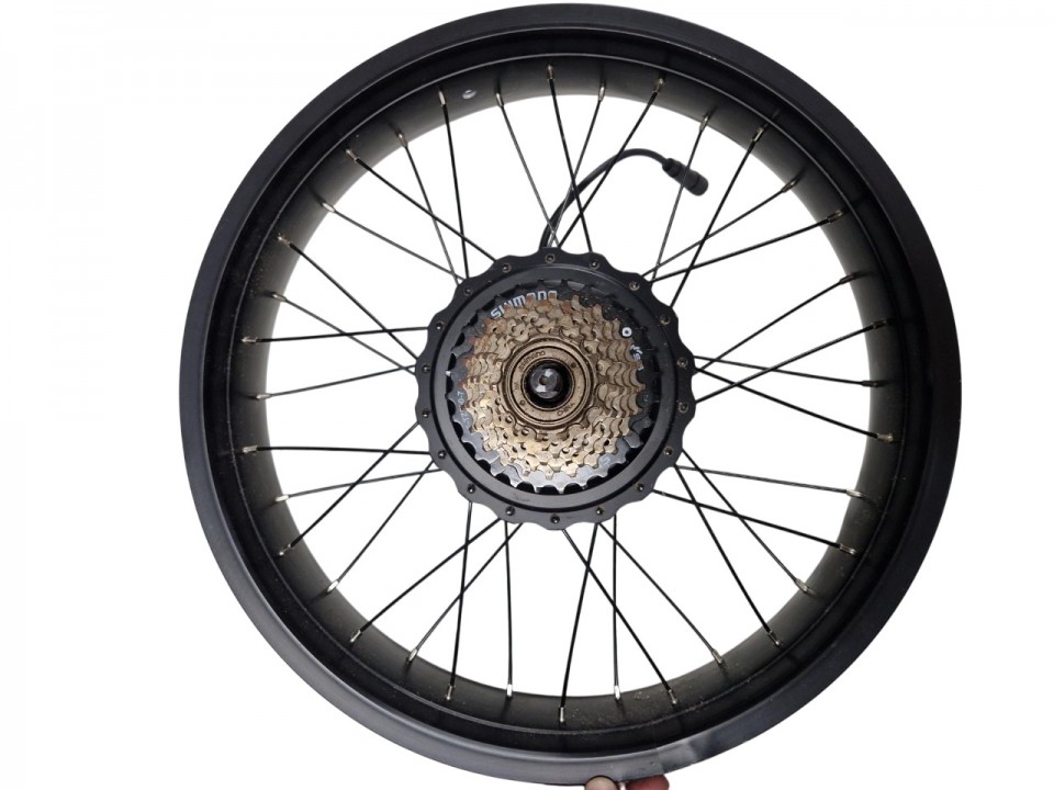 (208B2c) achtervelg met motor, remschijf en tandwielcassette