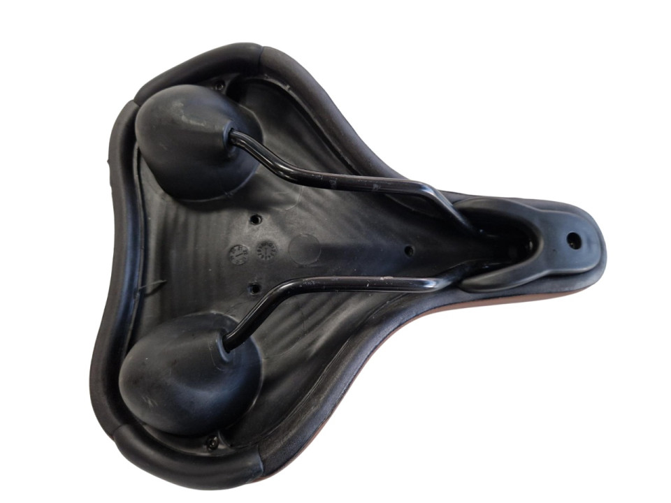 Zadel Breed Bruin  (85-3-e)