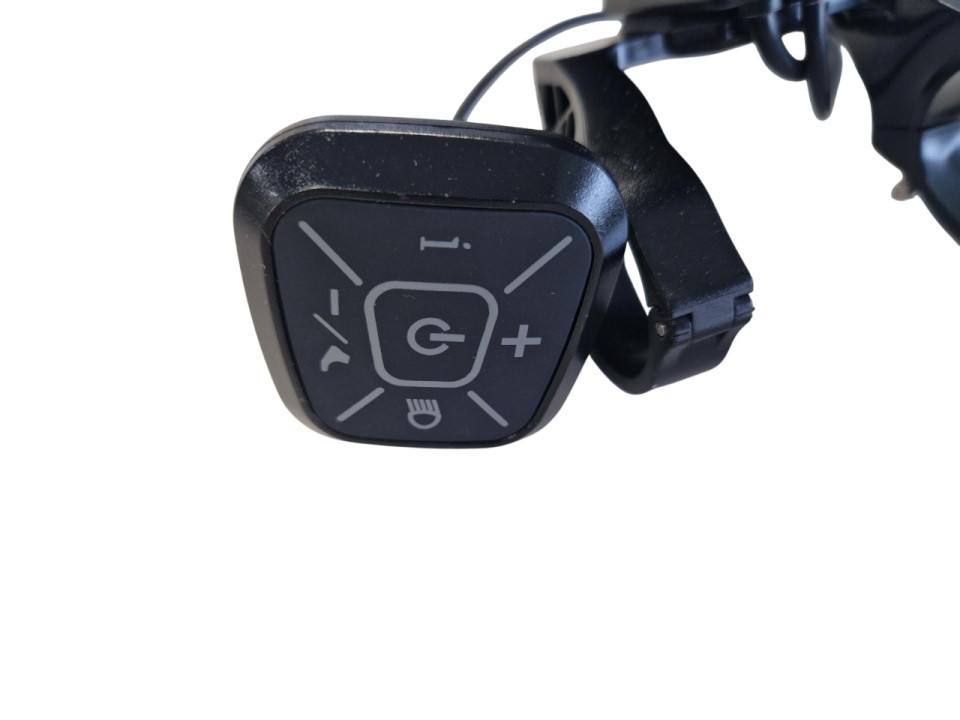 (225B2d) Display Cosswheel Fatbike