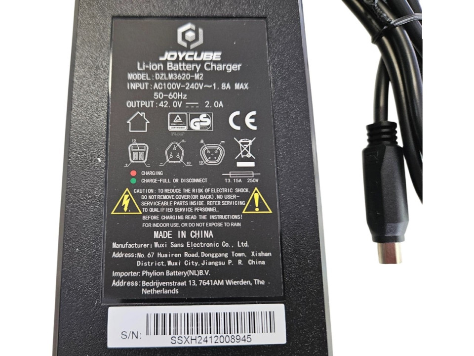 (201A6b) Accu oplader voor de van de Rixtel Urban bakfiets