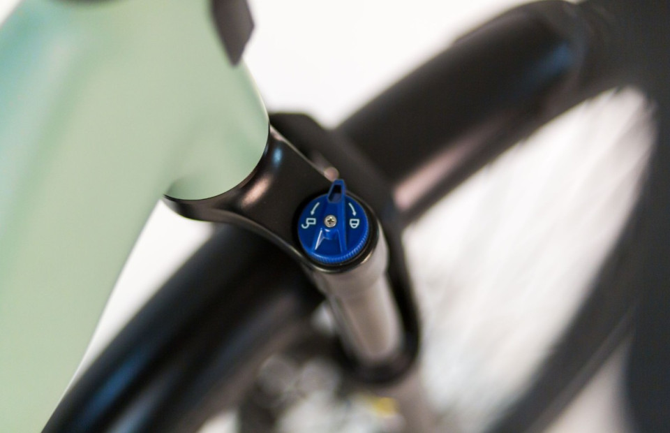 Tomos EB 19 - black matt - elektrische stadsfiets - heren