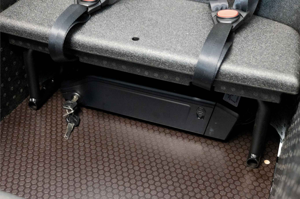 Van Rixtel Dog - midnight black - elektrische driewieler bakfiets