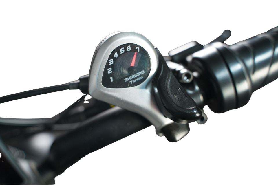 QM V20 Pro zwart (tweedehands)