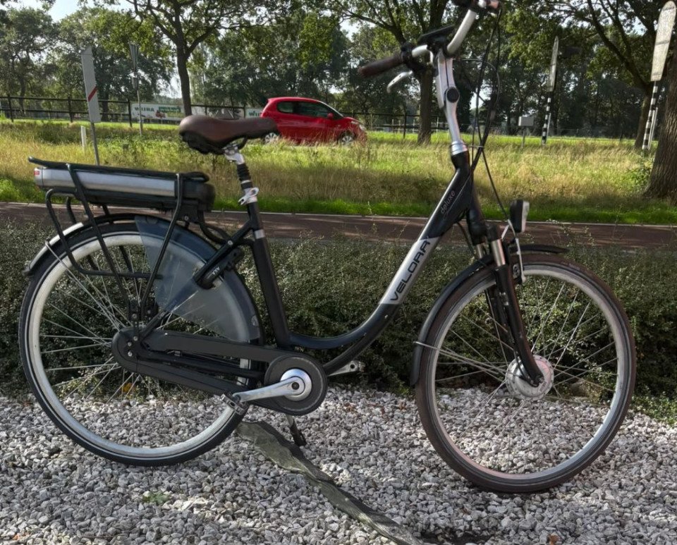 Velora Deluxe E-bike Dames - Comfortabele Elektrische Fiets met Lage Instap