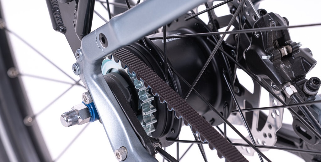 Levit Beleco 5 Lowstep 2026 - gunmetal silver - elektrische damesfiets riemaandrijving met nexus