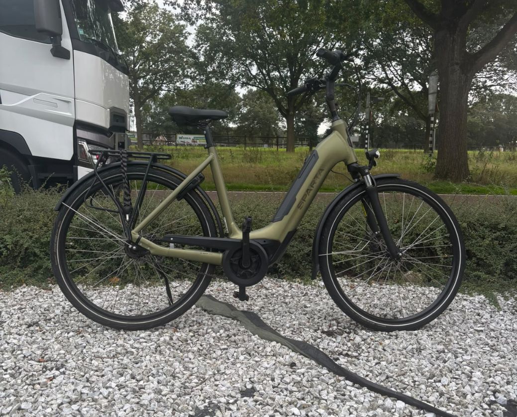 Bizobike Rihanna