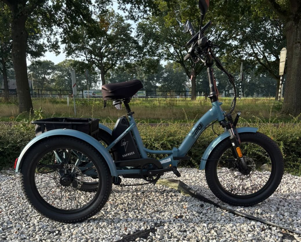 Bizobike Rihanna