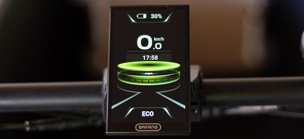 Royal Shuttle Premium display