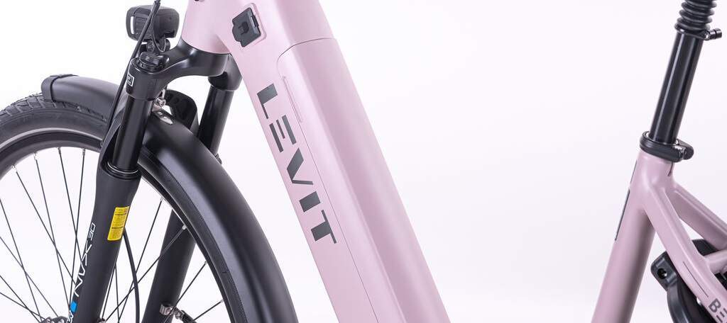 Levit Beleco 7 Lowstep 2026 - rose - elektrische damesfiets intube accu